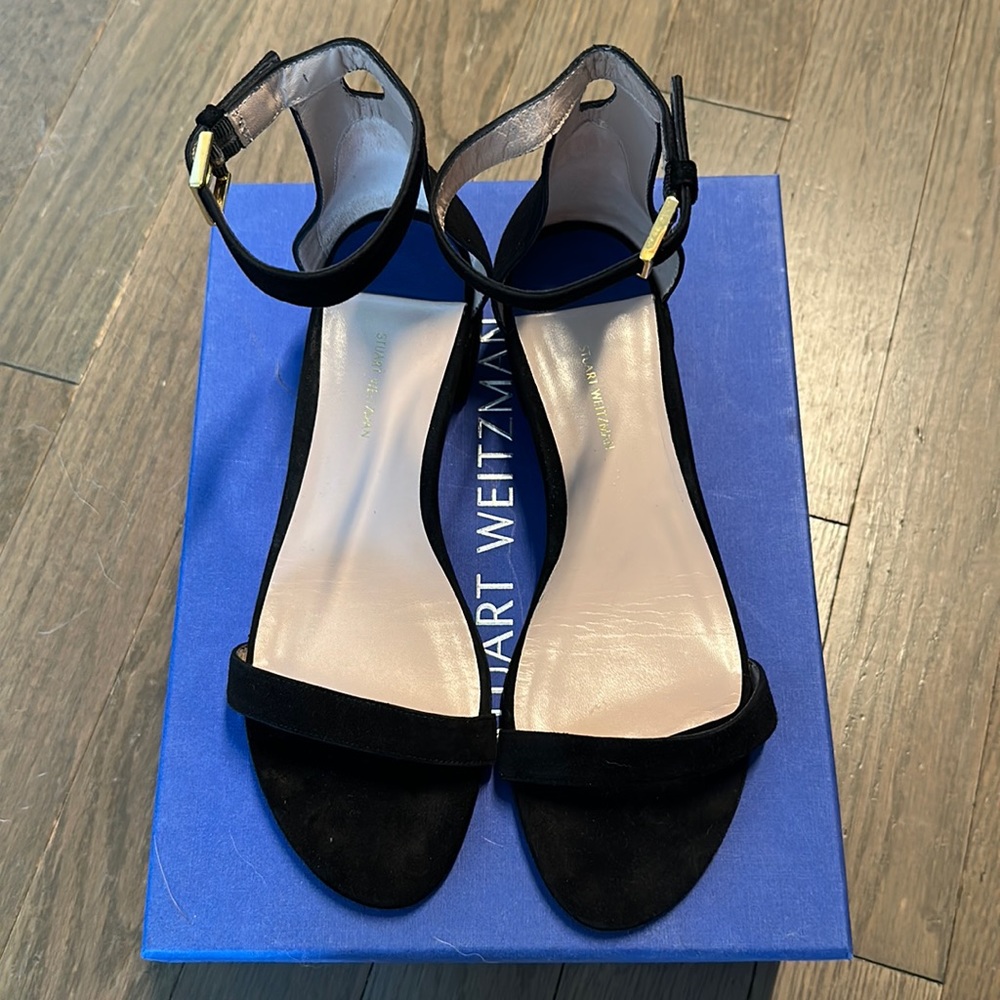 Stuart Weitzman nudist 35 sandals size 8